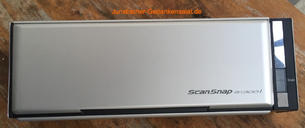 Der ScanSnap S1300i von Fujitsu im Einsatz 